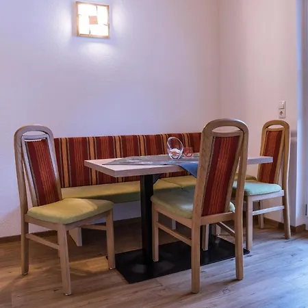 דירה Gaestehaus Runhof *